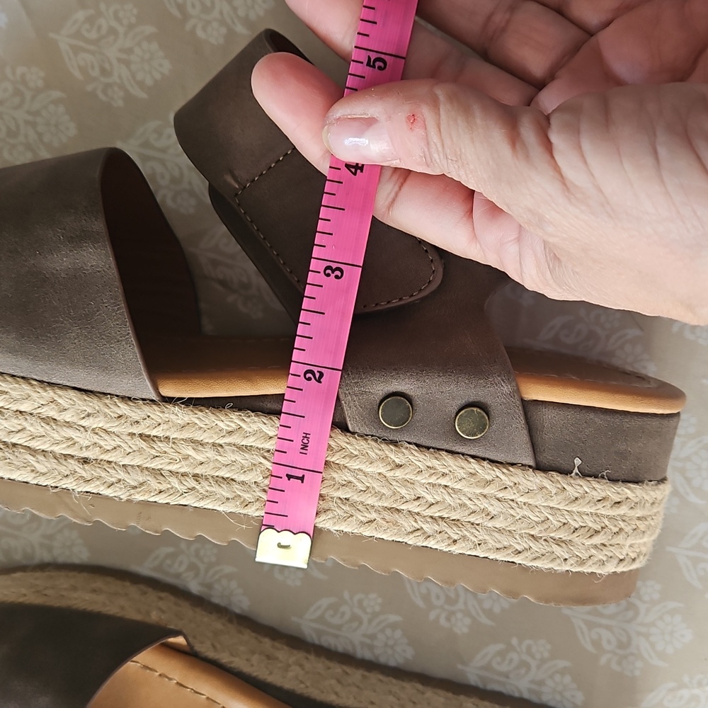 Soda Women's Tan Wedge Sandals - Picture 6 of 8